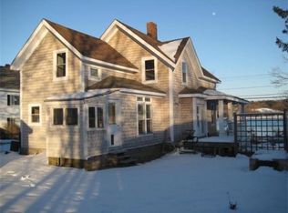 34 Riverside Ave, Somerset, MA 02725