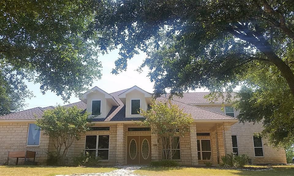 1st image of 3972 Lake Oaks Cir