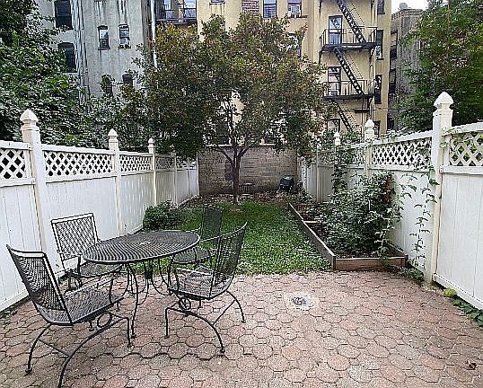 2nd image of 158 W 133rd St APT 1