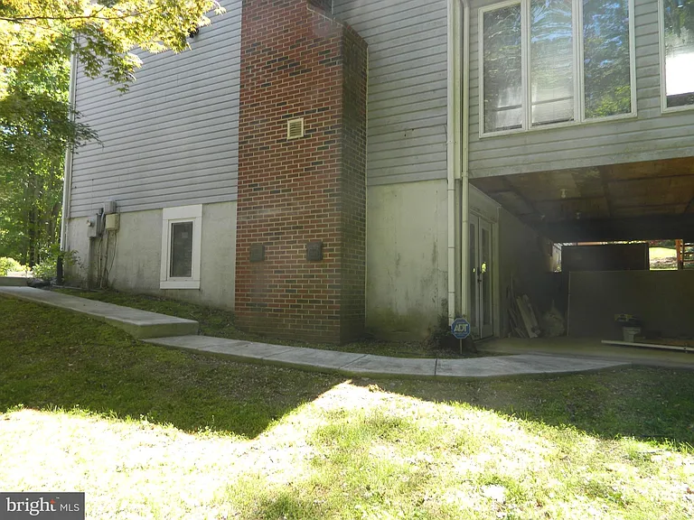 7656 Kindler Rd — Photo 3