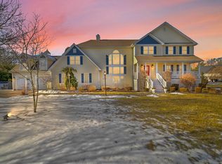 23 Merriman Ln, Wallingford, CT 06492