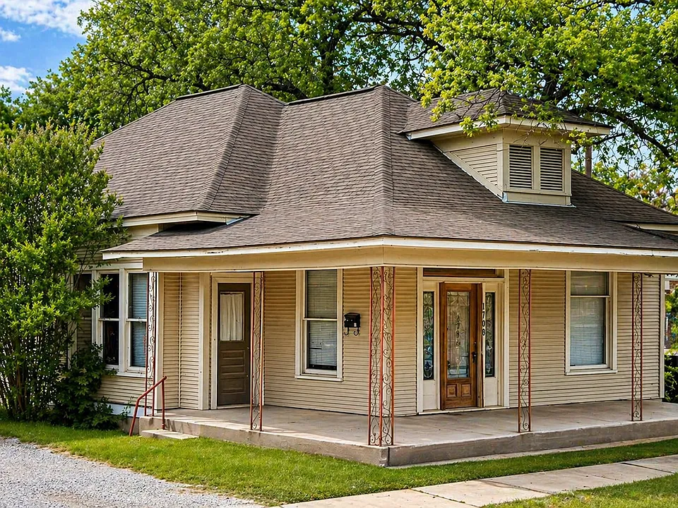 1705 Austin Ave