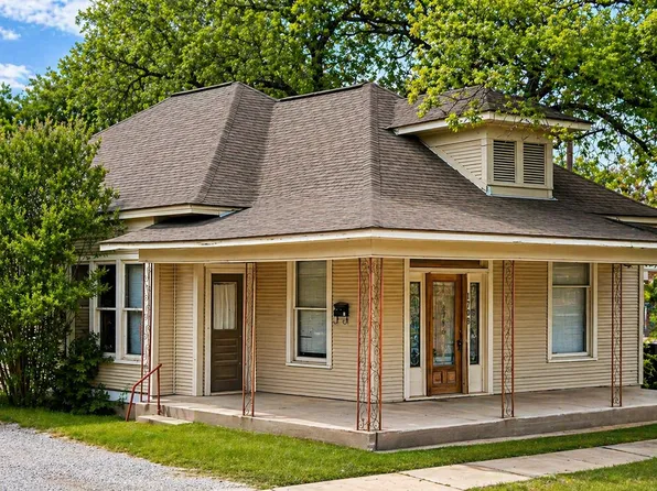 1705 Austin Ave, Brownwood, TX 76801