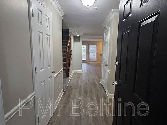 3rd image of 2663 Arbor Glen Pl