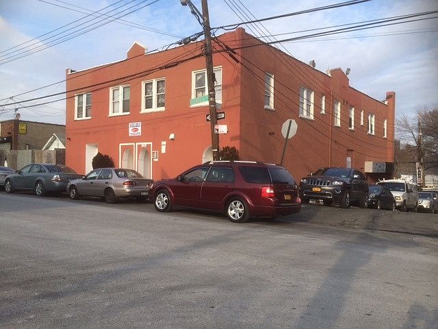 2nd image of 1332 Blondell Ave