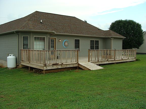 2nd image of 191 Patriot Cir