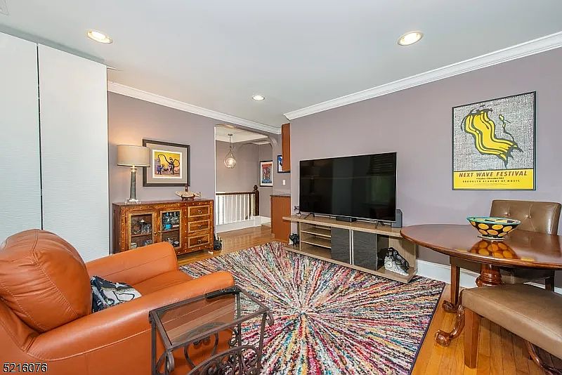Spacious, light drenched living room