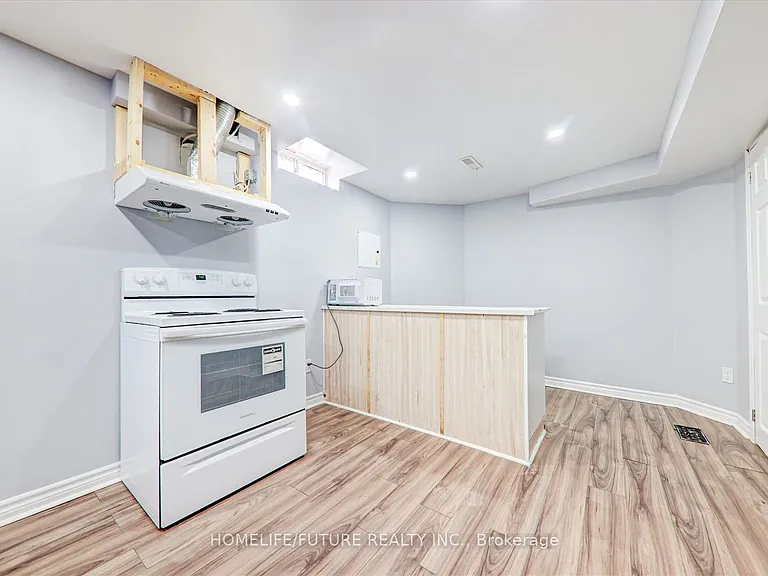 10 Gristone Cres #BASEMENT — Photo 8