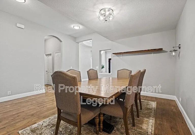 1451 Cedar Hollow Dr — Photo 9
