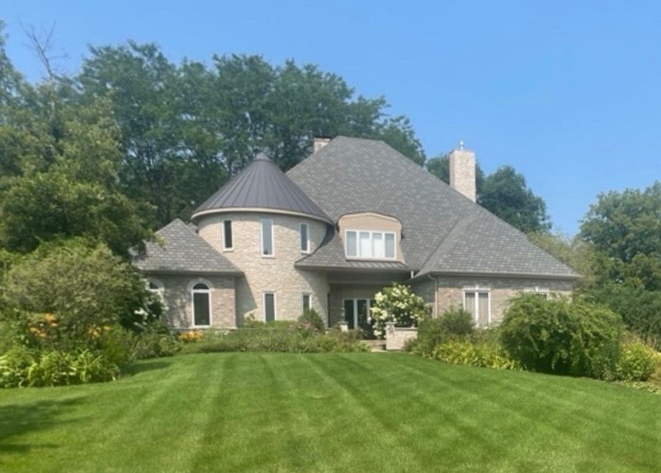 1st image of 8S230 Hampton Cir