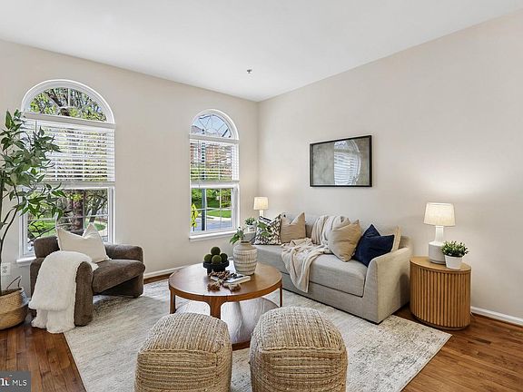 4th image of 502 Redland Blvd