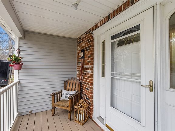 2nd image of 35 Shannon Rd