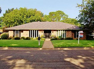 1808 Lakeside Dr, Arlington, TX 76013