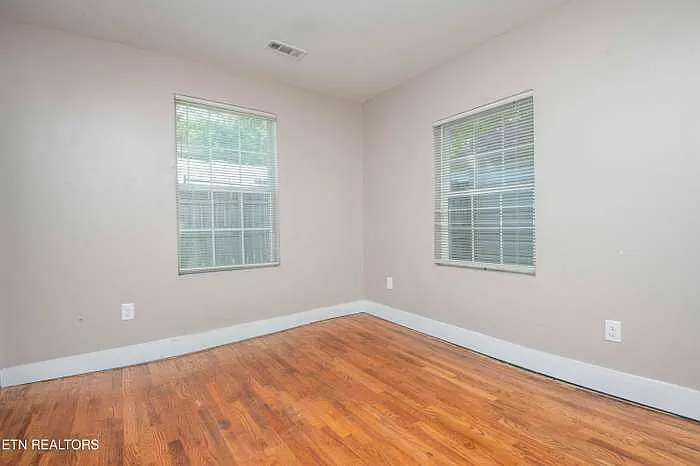 210 Dodson Ave — Photo 18