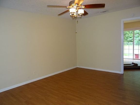 5th image of 816 Pinkerton Dr
