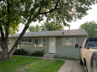 1617 1st St SE, Minot, ND 58701