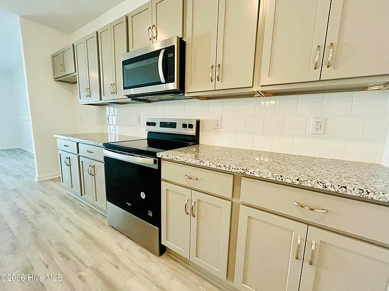 7126 Fisk Dr NE #94 — Photo 2