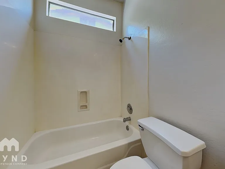 21627 N 89th Dr — Photo 15