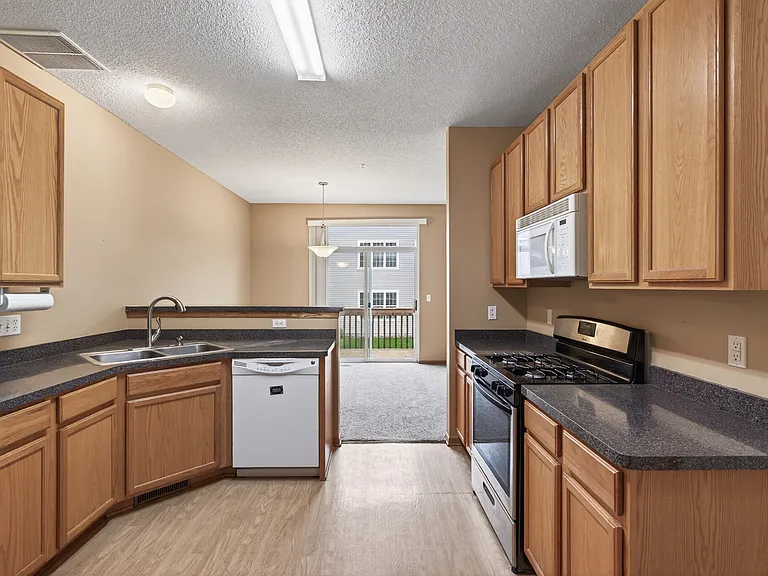 5130 Holly Ln N — Photo 12