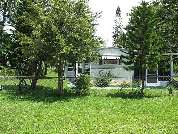 3rd image of 19621 N Tamiami Trl Lot 26
