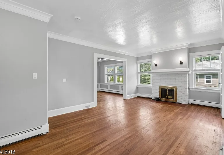 26 Howe Ave #2 — Photo 4