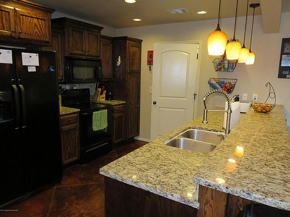 5th image of 2108 Hadley Dr