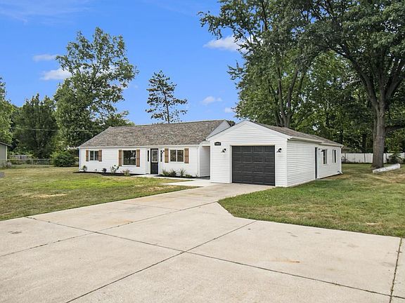 2nd image of 54865 Country Ln