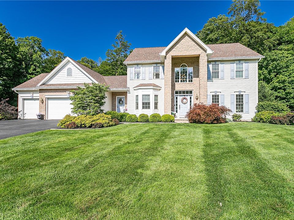 1st image of 33 W Ham Cir