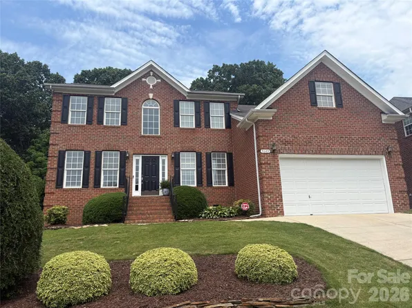 9329 Uxbridge Ln, Huntersville, NC 28078