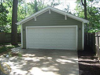 3rd image of 1118 Hoffman Ave