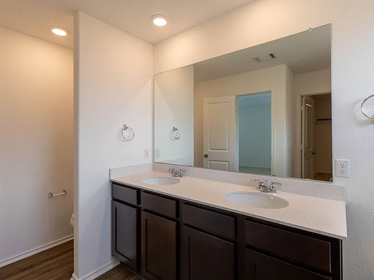 5601 Bellissima Way — Photo 26