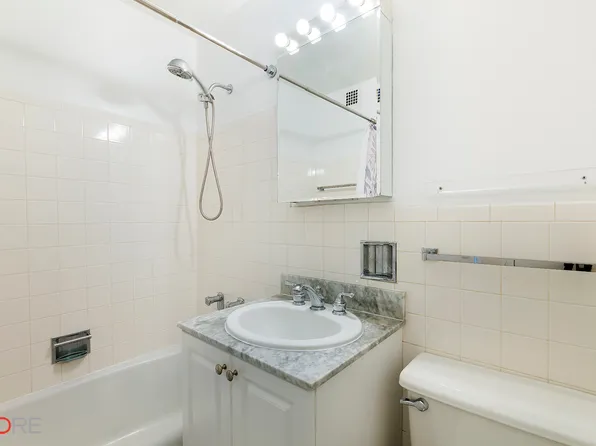 160 West End Avenue 28L image 8 of 9