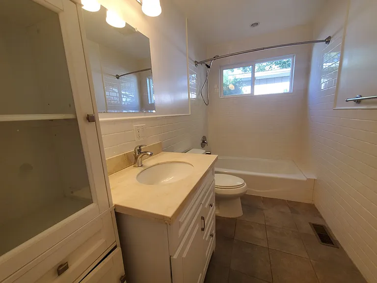 6 Stadium Way — Photo 12