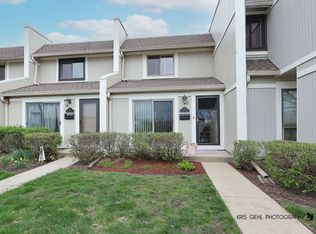 539 Pheasant Ct, Grayslake, IL 60030