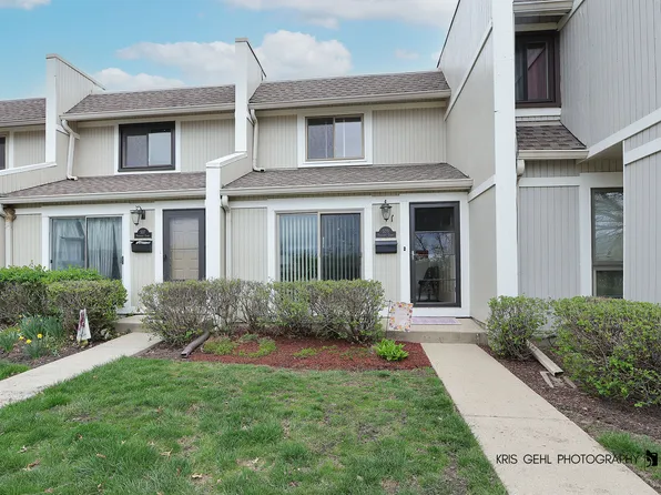 539 Pheasant Ct, Grayslake, IL 60030