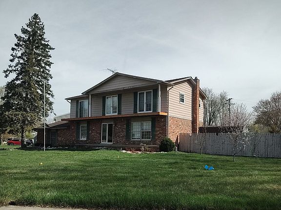 2nd image of 2086 Hardwood Dr