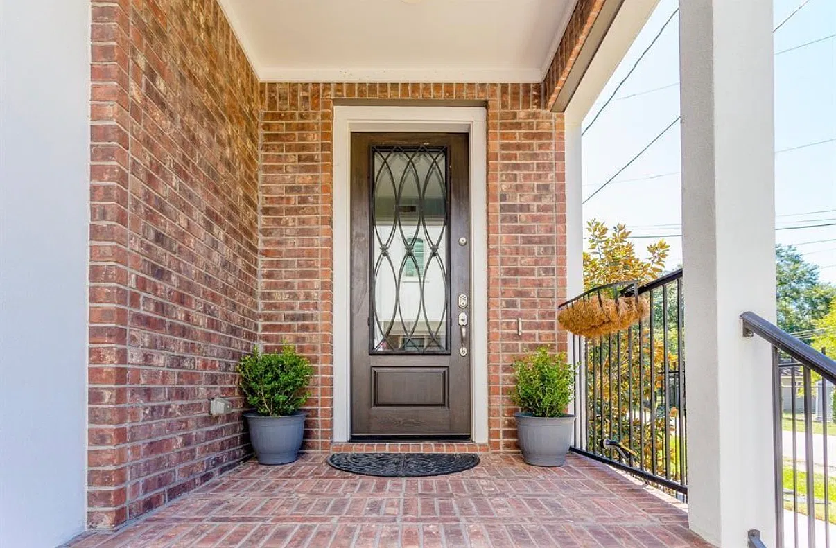 3 bed, 3.5 bath, 2544 sqft, $3,500 — Photo 3
