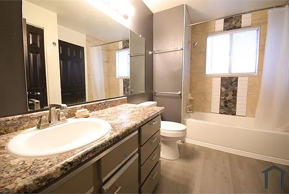 4569 Fontana Way — Photo 13
