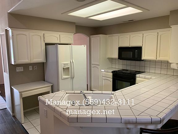 3rd image of 8372 N Sharon Ave