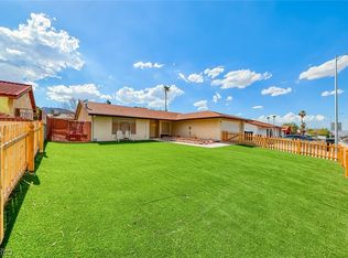 708 Greenway Rd, Henderson, NV 89002