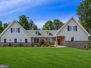 2640 Eagle Ln, Hellertown, PA 18055