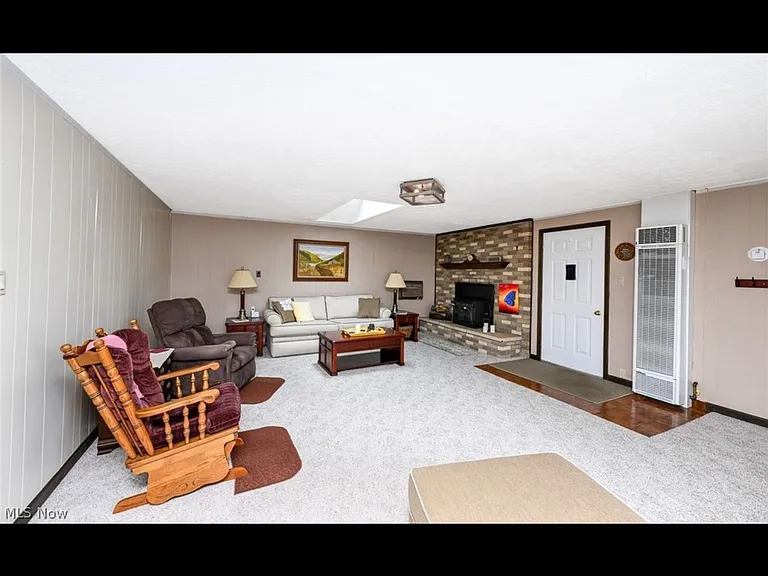 2839 Elmwood St — Photo 15