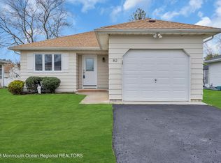 82 Bonaire Dr, Toms River, NJ 08757