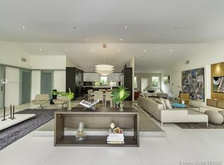 2655 N Bay Rd, Miami Beach, FL 33140