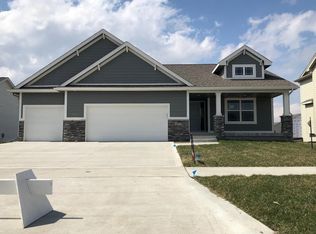2012 NW Reinhart Dr, Ankeny, IA 50023