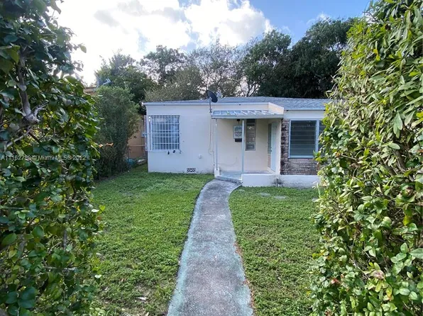 170 NW 49th St, Miami, FL 33127