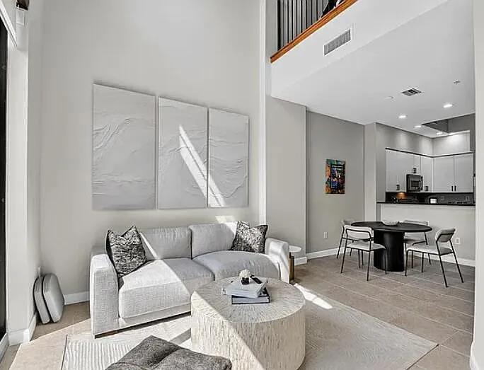 801 S Olive Ave #408 — Photo 2