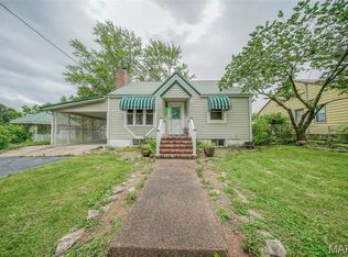 103 S Ellen St, Dixon, MO 65459