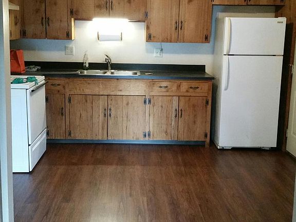 4th image of 292 Montgomery Ave