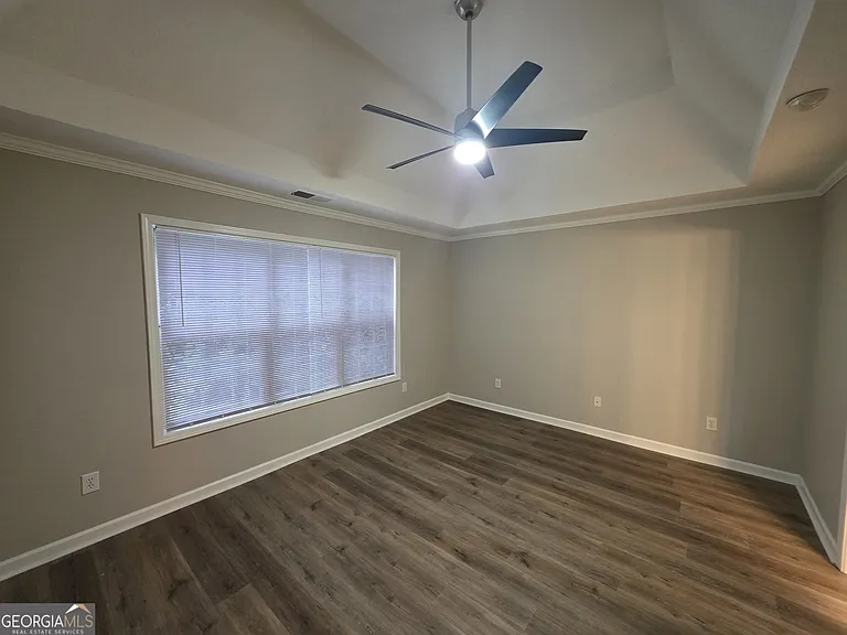 120 Cloverwood Dr — Photo 8